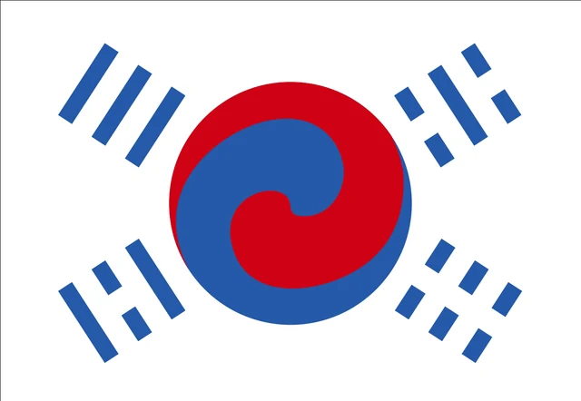 데니 태극기 도안 (국립중앙박물관 소장 실물 기준)